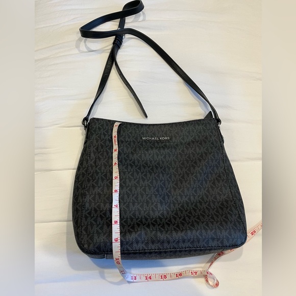 Michael Kors Bag - Picture 6 of 10